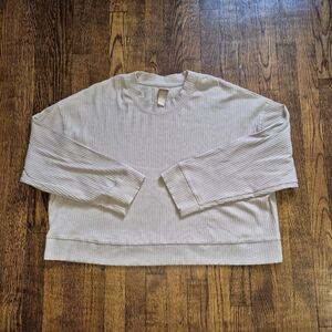 H & M crop sweater size XL